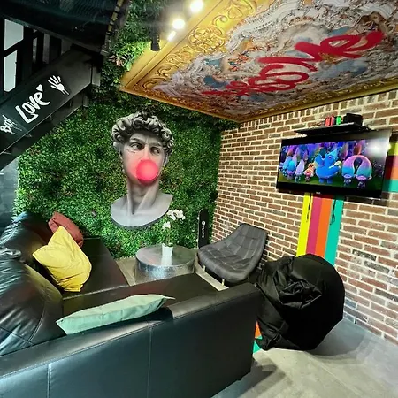 Capsule Art Déco - Jacuzzi - Netflix - Cinéma - Arcade De Jeux&nintendo Switch - 2 - Filet Suspendu Valenciennes